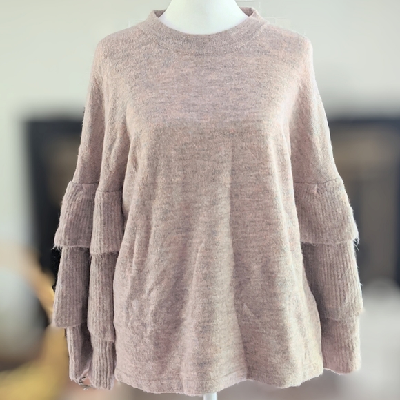 Ruffle sleeve sweater - Picture 2 of 5